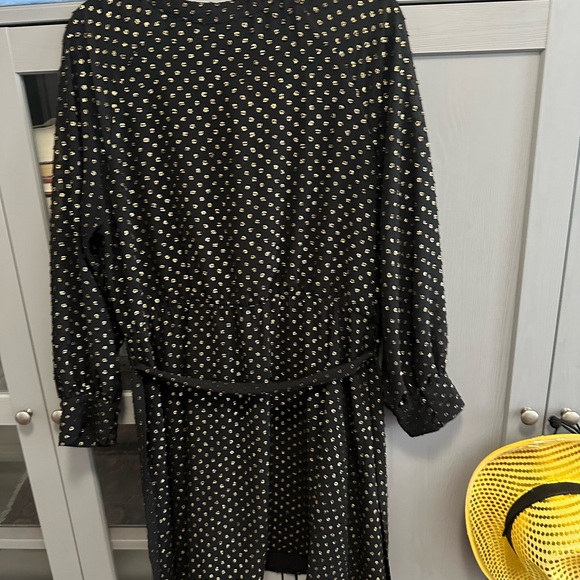 Black and Gold Glam Long Sleeve Dress - Picture 2 of 3
